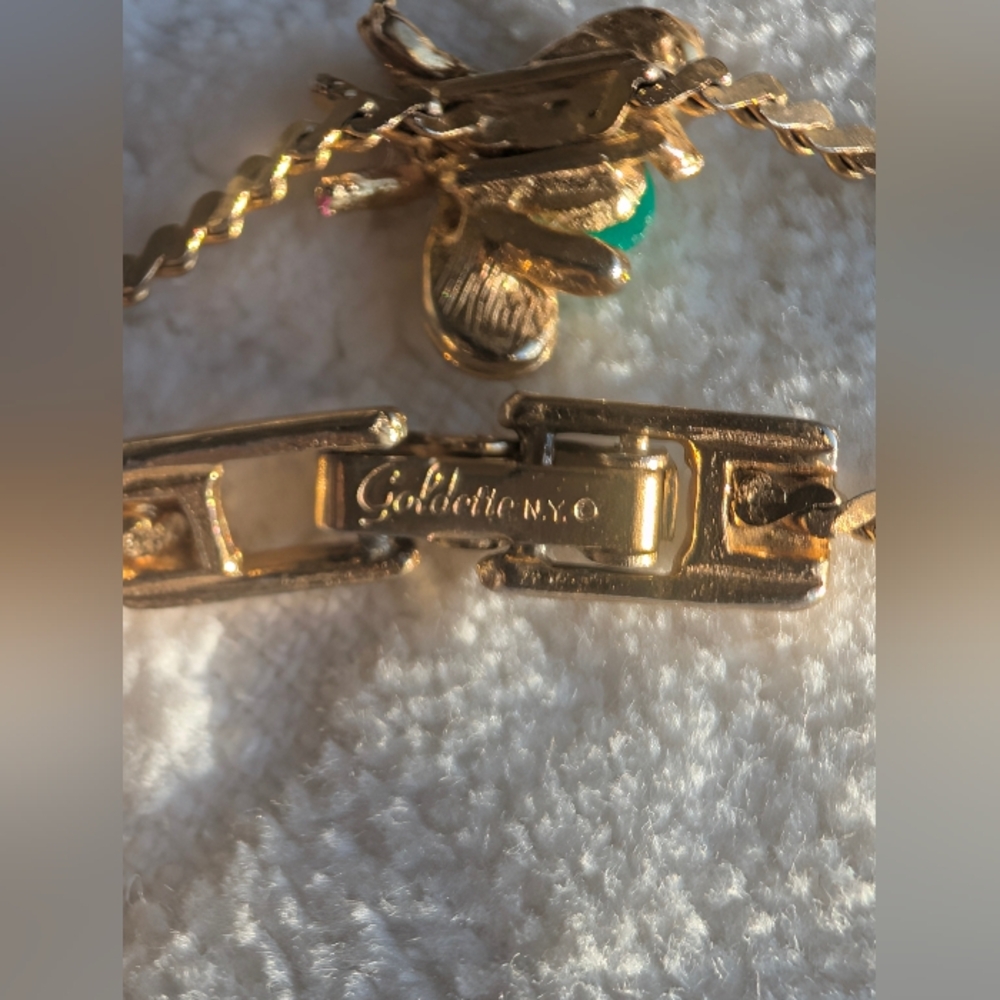 "Goldette Ny" Gold Tone Bee Bracelet with Green Detail - Picture 2 of 4